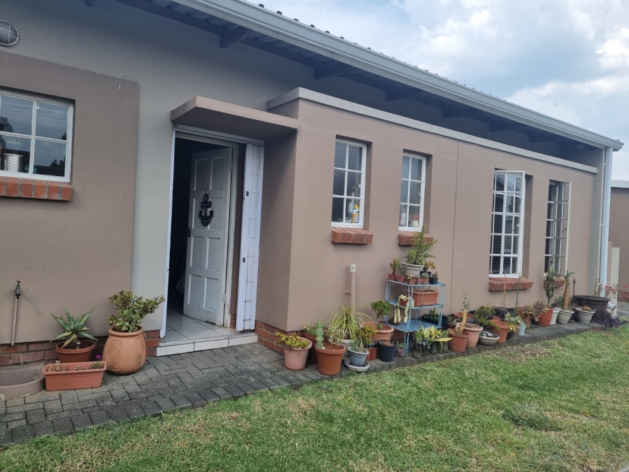 3 Bedroom Property for Sale in Waterval East North West